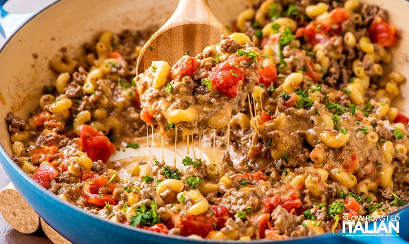 cheeseburger macaroni on a wooden spoon