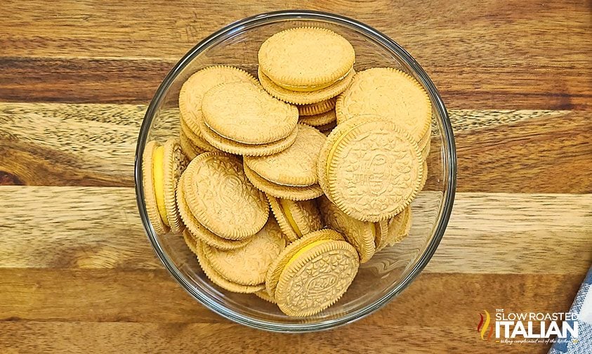 bowl of golden Oreo cookies
