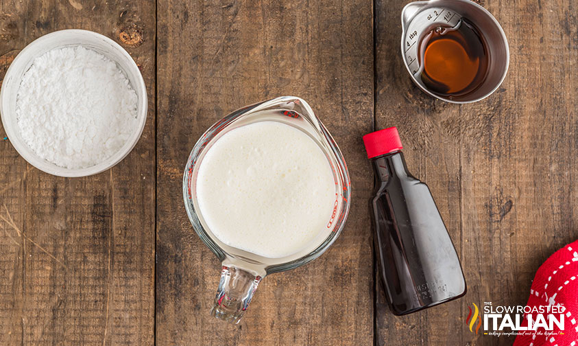 ingredients for maple whipped cream recipe