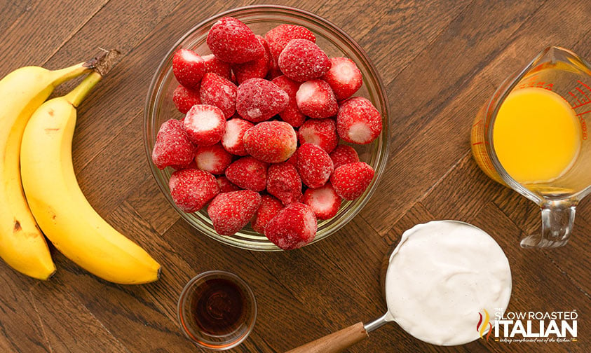ingredients for strawberry banana smoothie recipe