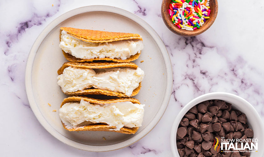 assembling choco tacos recipe