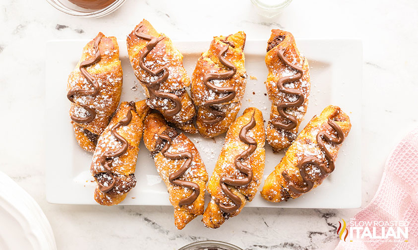 air fryer chocolate nutella croissants