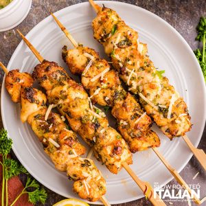 close up of Garlic Parmesan Air Fryer Chicken Skewers