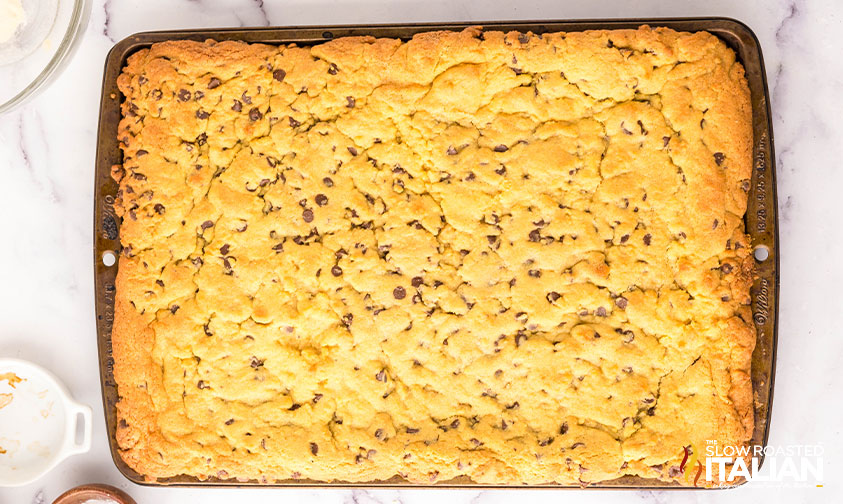 baked chocolate chip sheet pan cookies