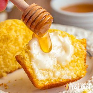 cracker barrel corn muffins with butter and honey