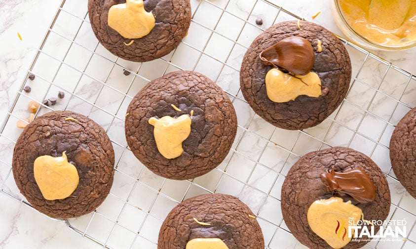 baked peanut butter brownie cookies on a cooling rack