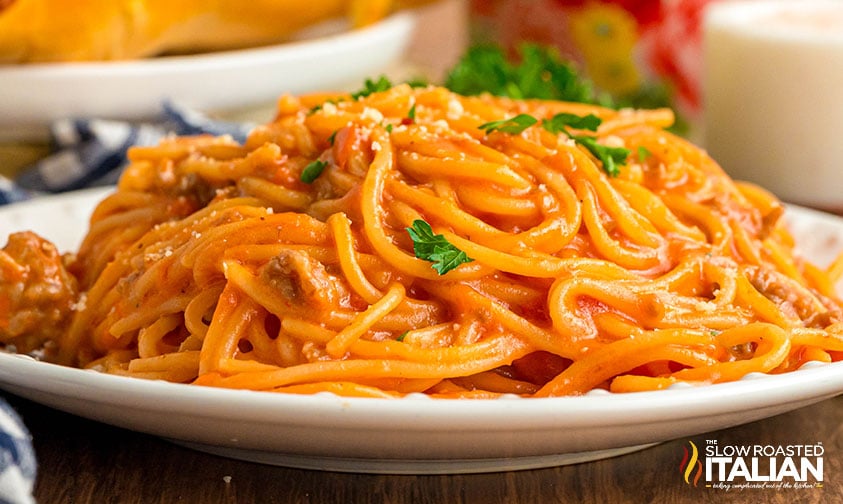 plate of easy creamy spaghetti