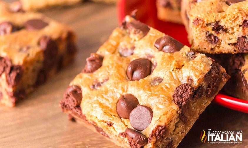 closeup of graham cracker brownies