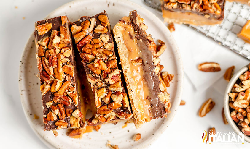 sliced turtle bars on a plate