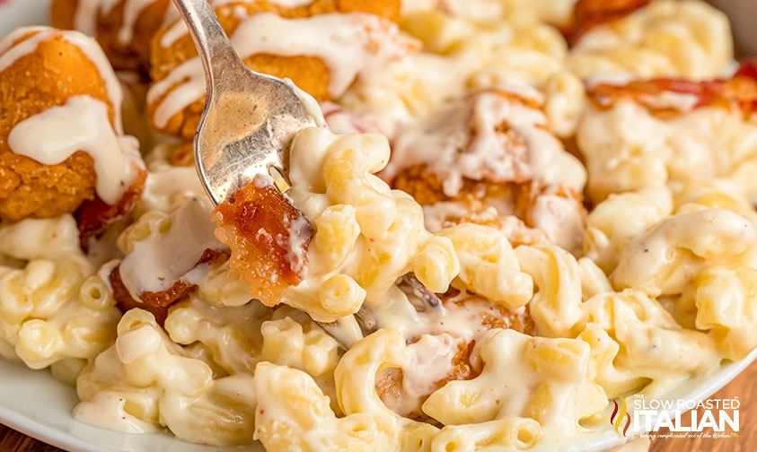 closeup of loaded arby's mac and cheese