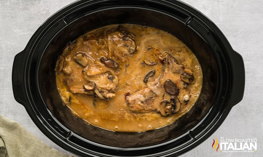 slow cooker pork chops with mushroom soup